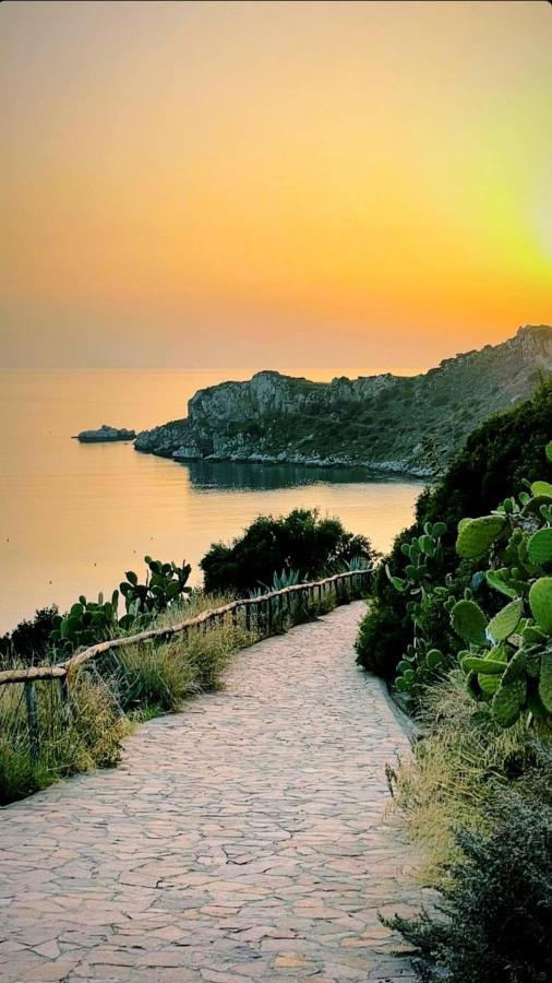 Frontemare Rooms Milazzo Exterior foto